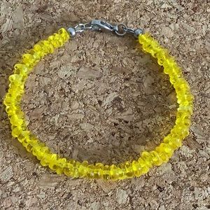 Canary Yellow Swarovski Bead Bracelet with fits 6.5”-7.5” wrist 😍